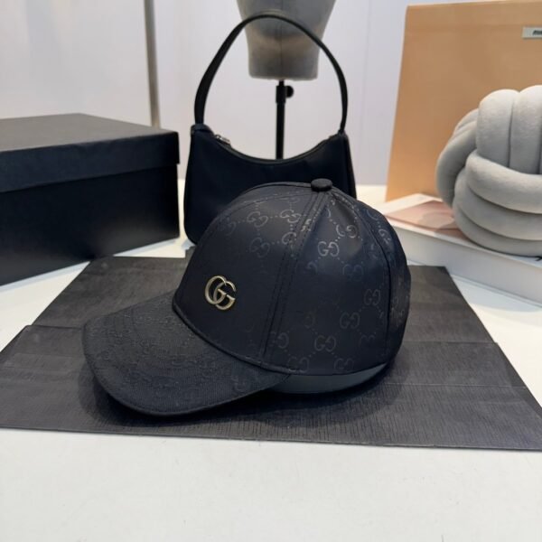 GUCCI new baseball cap