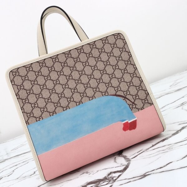 GUCCI puppy print handbag, premium version. Dimensions: 28.5 x 25 x 11 cm