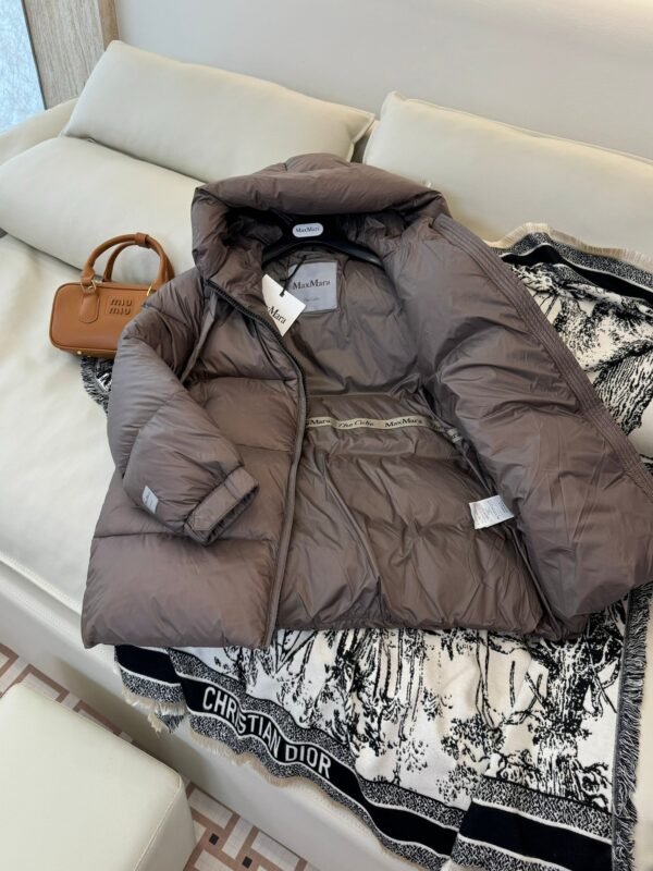 MaxMara winter new down jacket white goose down filling premium version