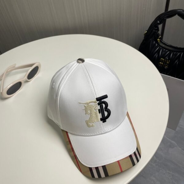 Burberry baseball cap