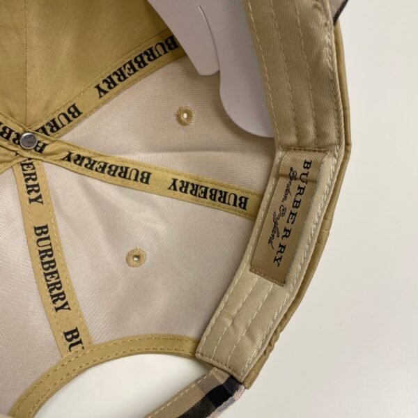 Burberry baseball cap