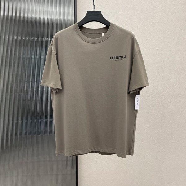 ESSENTIALS T-shirt