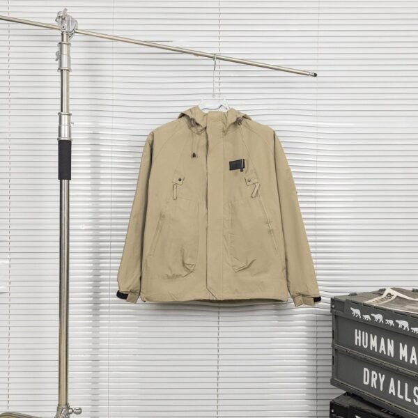 Burberry 24ss new hooded windbreaker jacket
