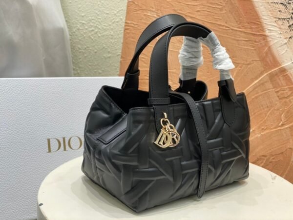 Dior Toujours handbag official website 1:1 material advanced version 23 × 15 × 15cm