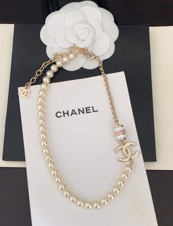 Chanel latest pearl necklace