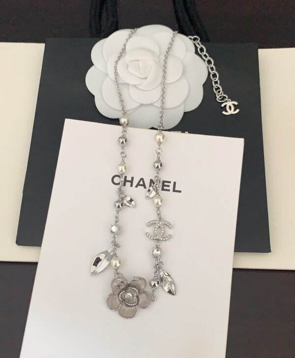 Chanel Camellia series necklace