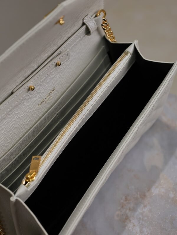 YSL BAG Envelope_Caviar Grain Envelope