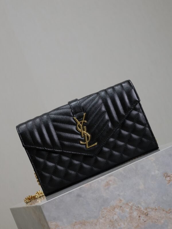 YSL BAG Envelope_Caviar Grain Envelope