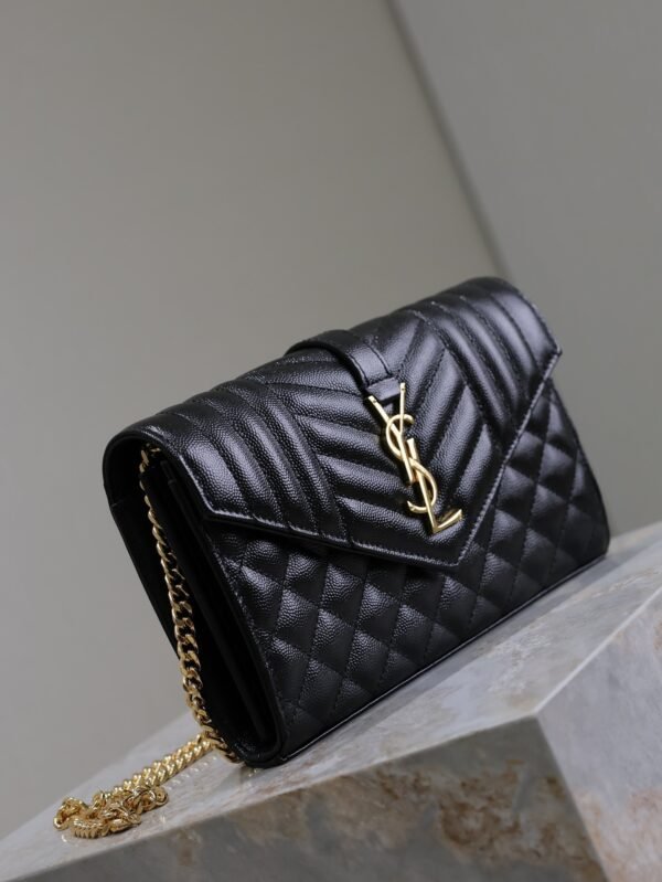 YSL BAG Envelope_Caviar Grain Envelope