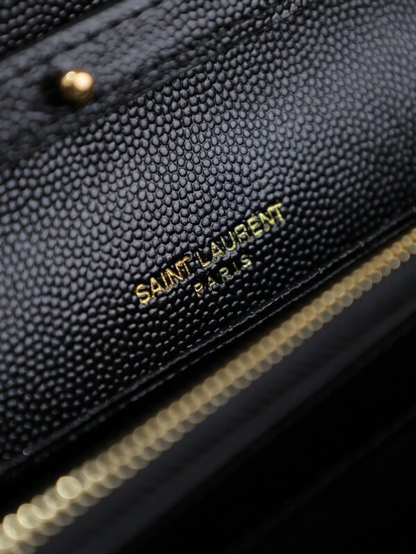 YSL BAG Envelope_Caviar Grain Envelope