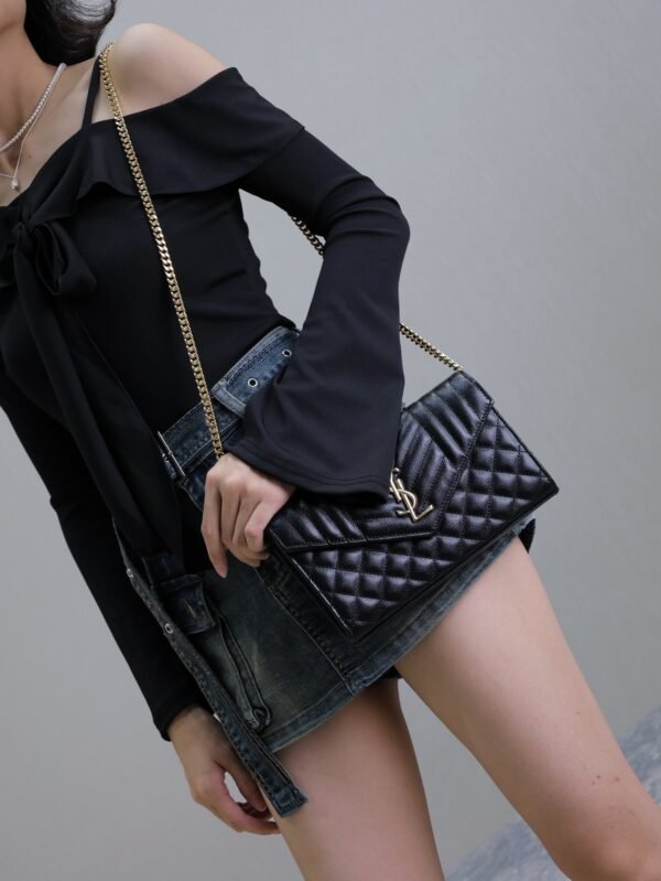 YSL BAG Envelope_Caviar Grain Envelope