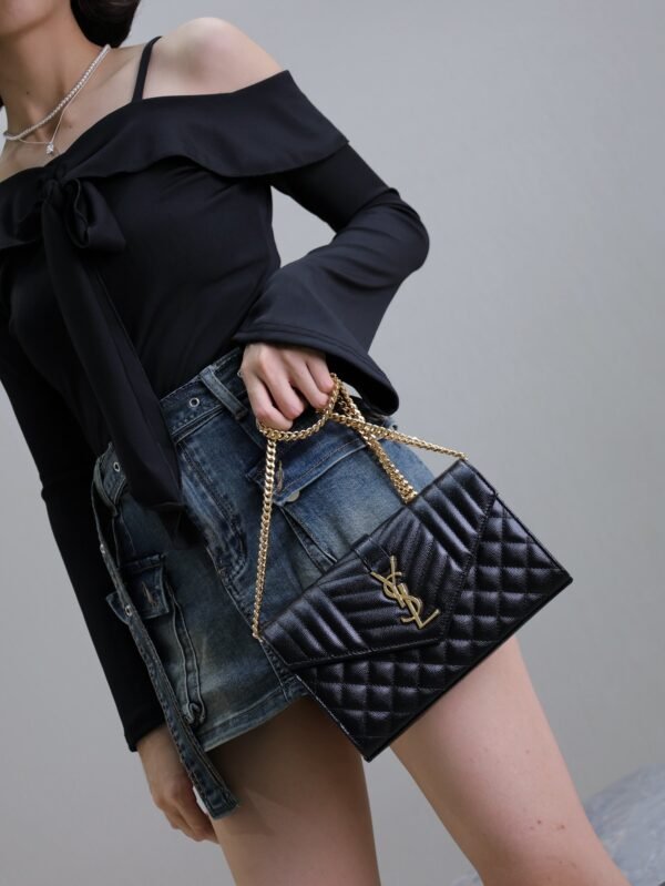 YSL BAG Envelope_Caviar Grain Envelope