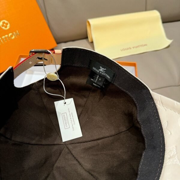 Louis Vuitton baseball cap