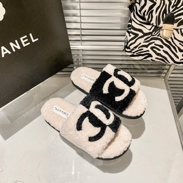 Chanel flat plush slippers