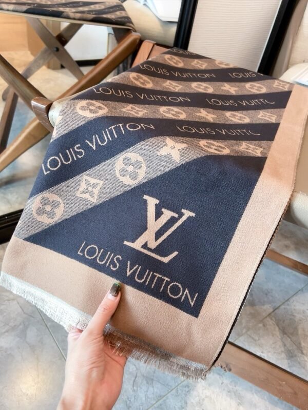 Louis Vuitton scarf 50x180cm