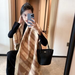 Louis Vuitton scarf 50x180cm