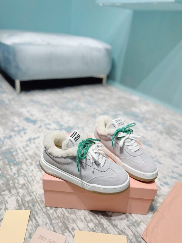miumiu original cowhide upper wool lining high-end shoes