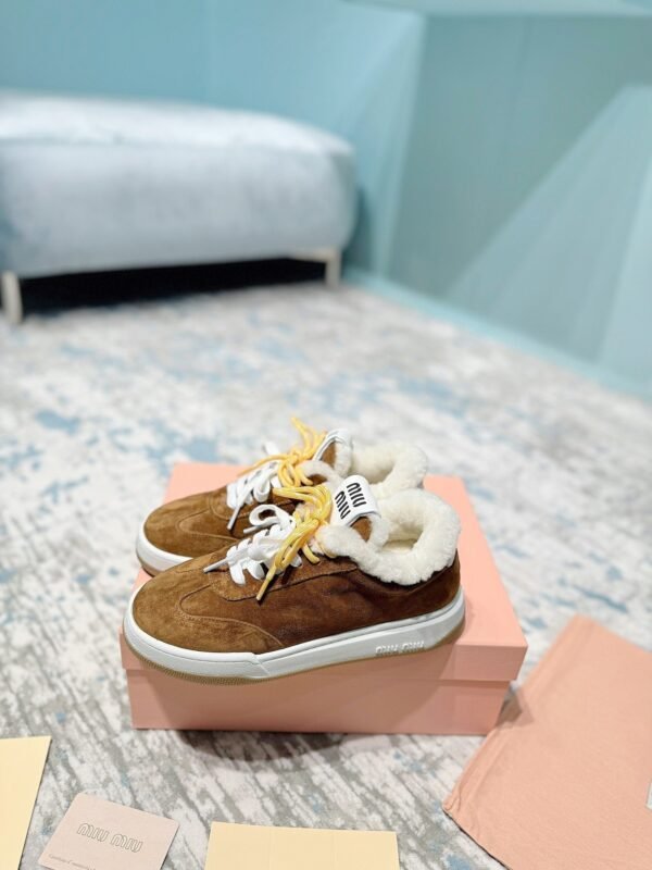 miumiu original cowhide upper wool lining high-end shoes