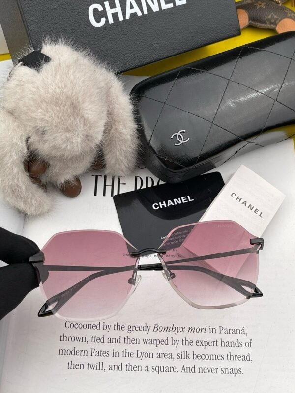 CHANEL polarized glasses