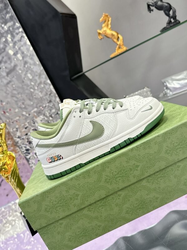Gucci & Nike Dunk SB Series GREEN BLUE