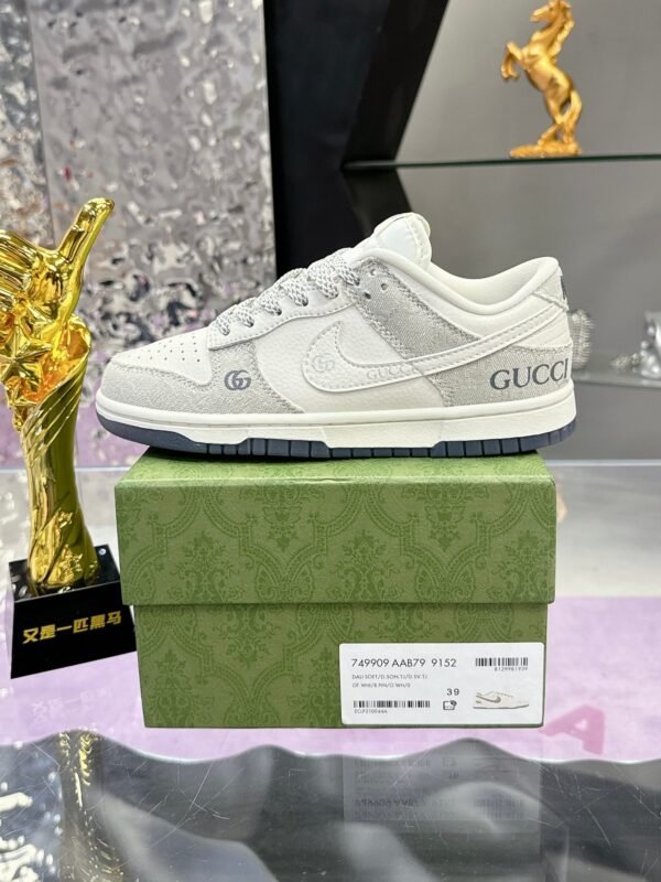 Gucci & Nike Dunk SB series