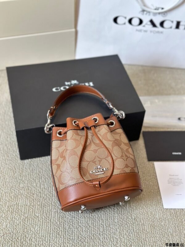 Coach Bucket Bag  Calfskin leather