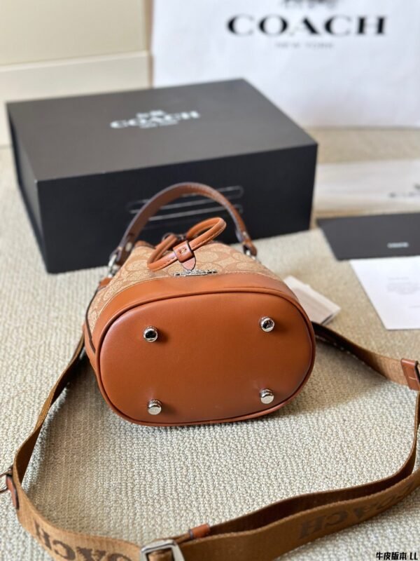 Coach Bucket Bag  Calfskin leather