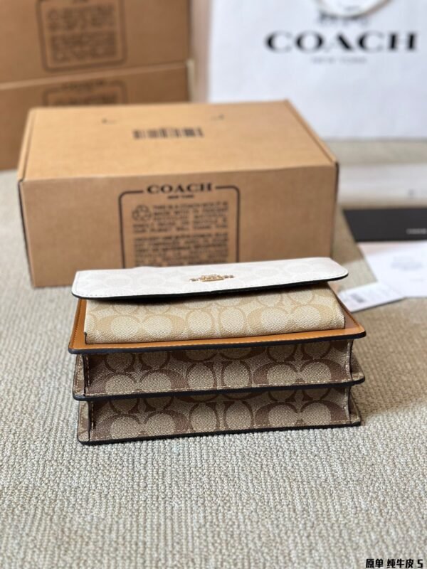 Coach Top quality genuine leather version Flap small square bag