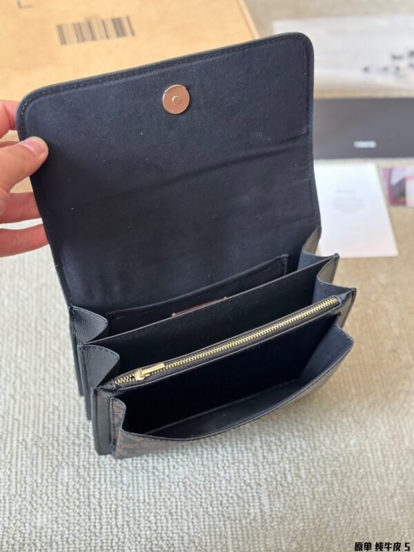 Coach Top quality genuine leather version Flap small square bag