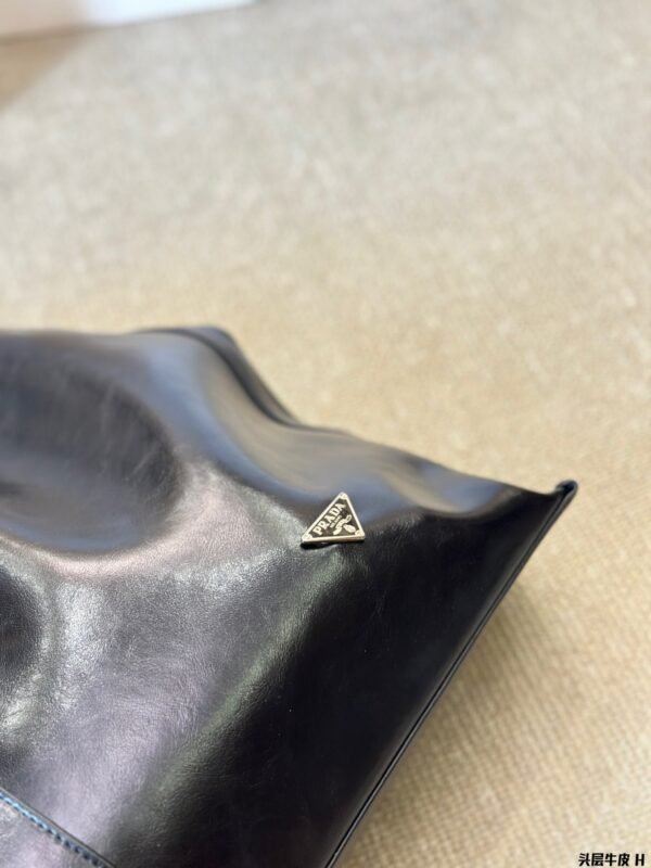 PRADA Soft leather shoulder bag cowhide material