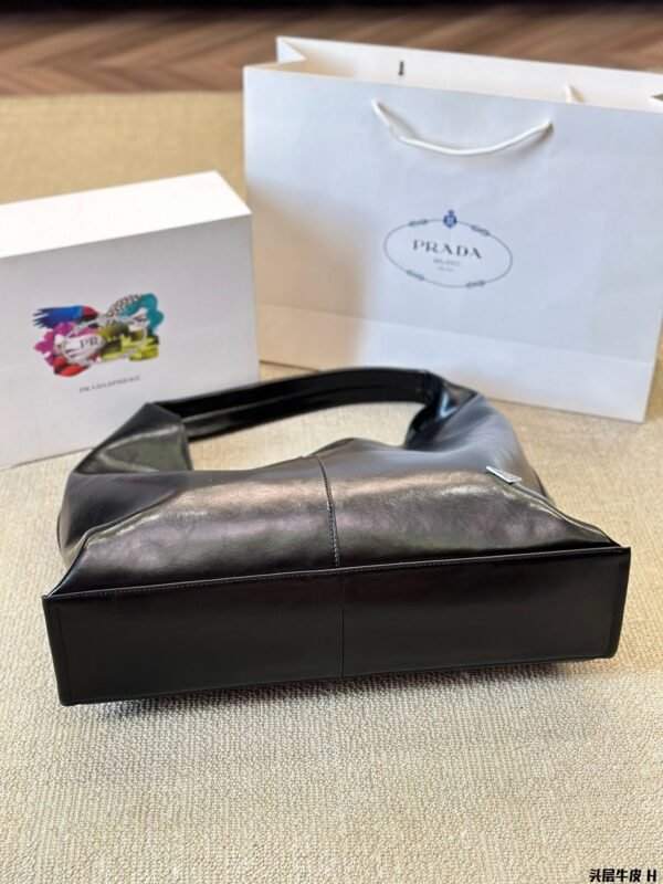PRADA Soft leather shoulder bag cowhide material