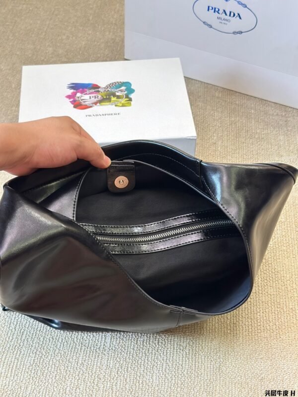 PRADA Soft leather shoulder bag cowhide material