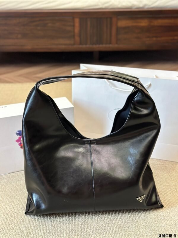 PRADA Soft leather shoulder bag cowhide material