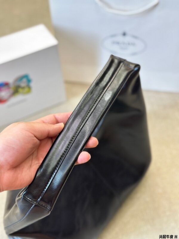 PRADA Soft leather shoulder bag cowhide material