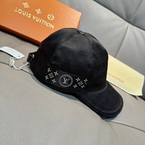 Louis Vuitton original single checkerboard baseball cap