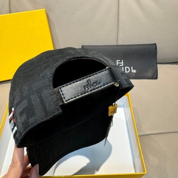 FENDI original single baseball cap