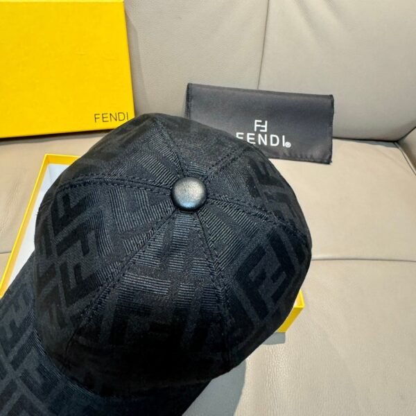 FENDI original single baseball cap