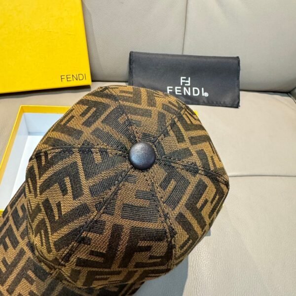 FENDI original single baseball cap