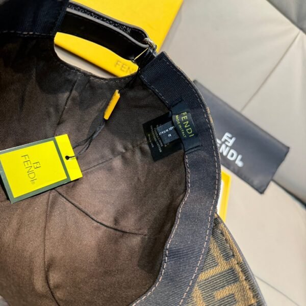 FENDI original single baseball cap