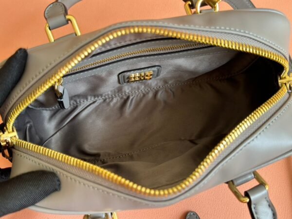 miumiu Arcadie Medium (27cm) Bowling Handbag 1:1 Premium Edition