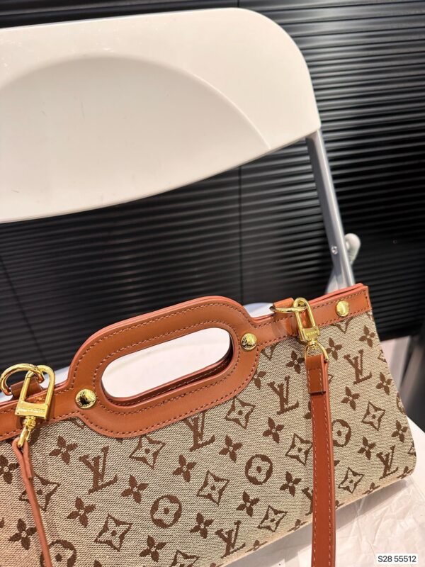 Louis Vuitton Shoulder Bag