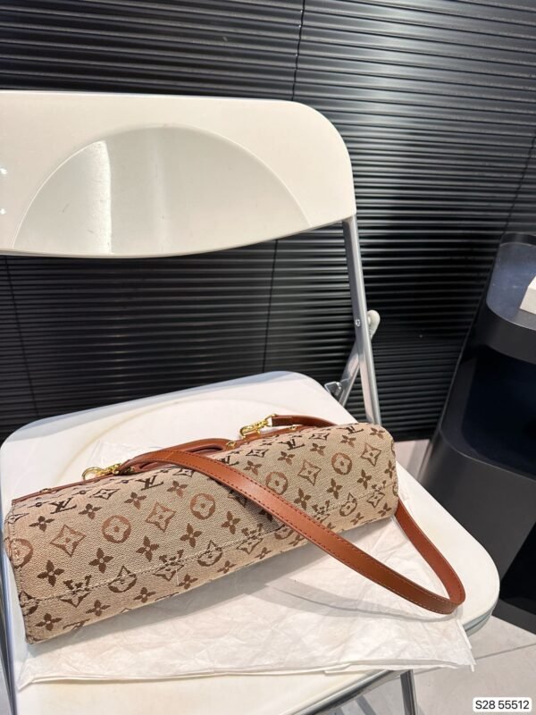 Louis Vuitton Shoulder Bag