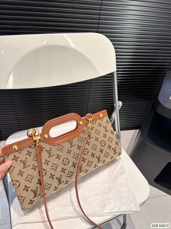 Louis Vuitton Shoulder Bag