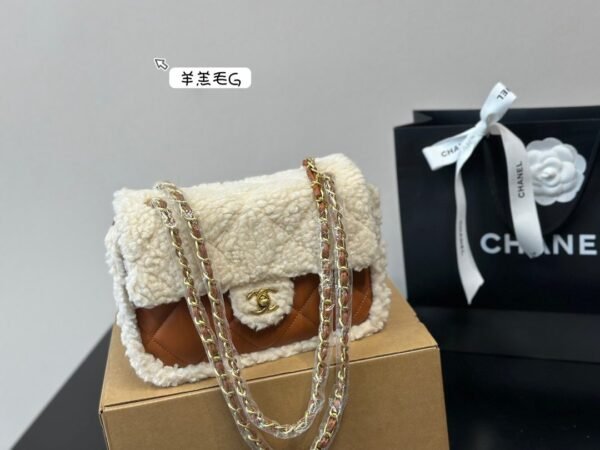 Chanel, new bags