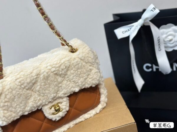 Chanel, new bags