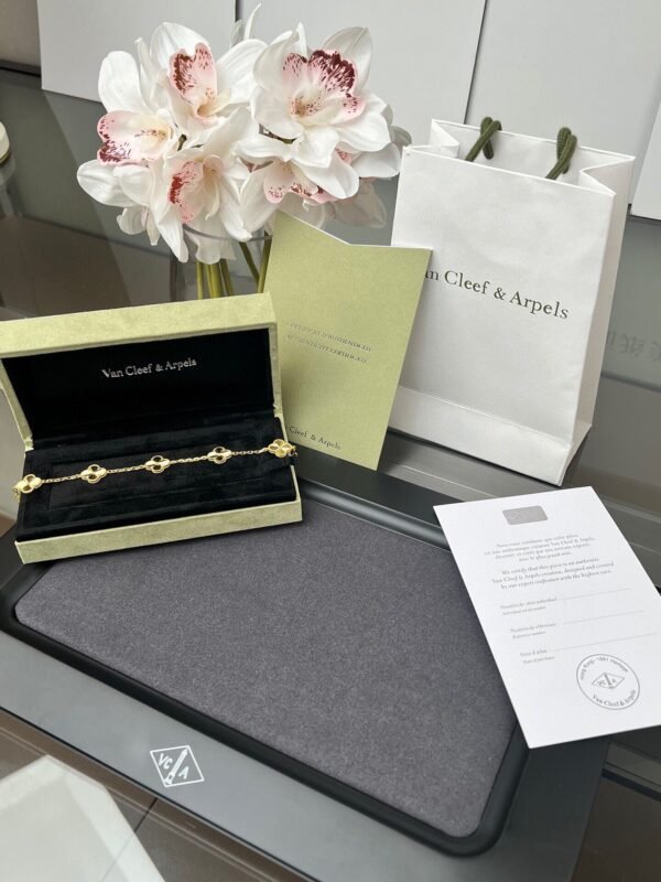 Van Cleef & Arpelsvca gold laser five-flower bracelet