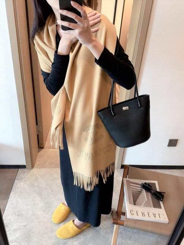 Chanel scarf 180x40cm
