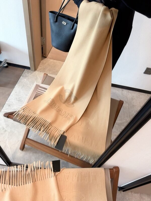 Chanel scarf 180x40cm
