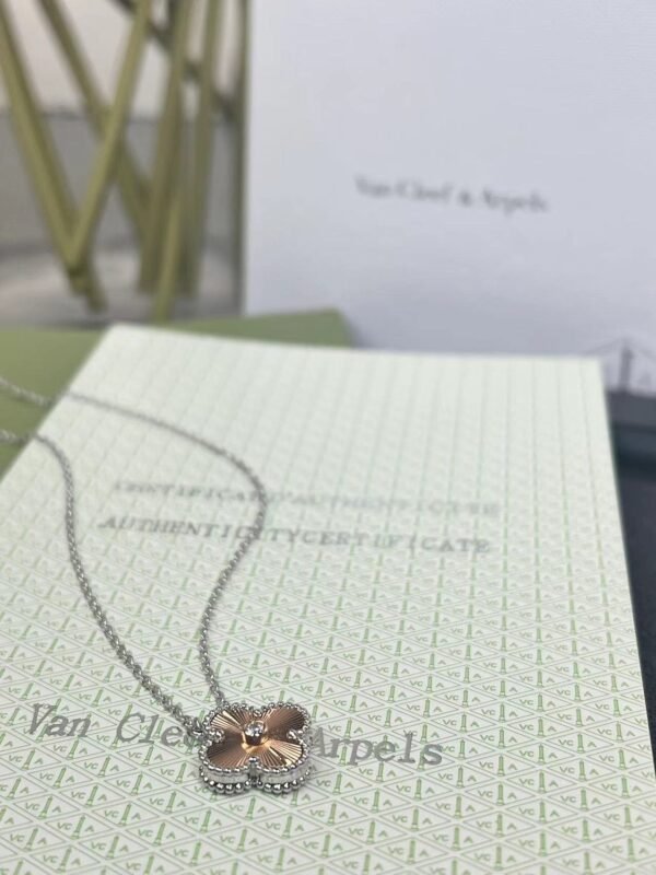 Van Cleef & Arpels Single Diamond Carved Clover Necklace