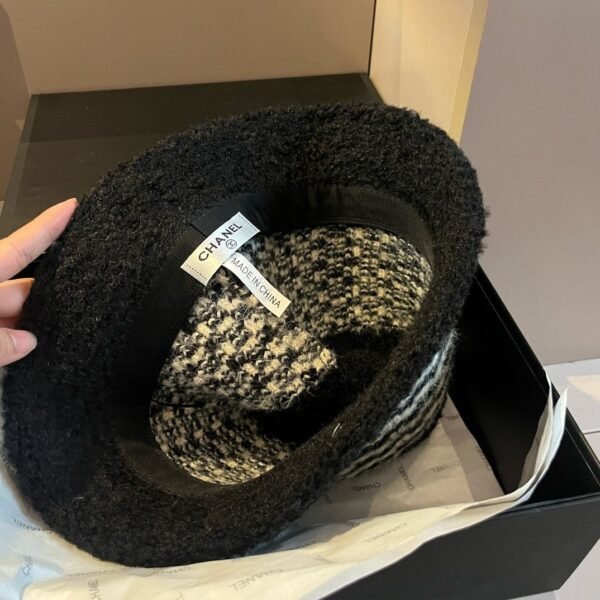 Chanel winter wool hat